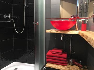 Фото номера Апартаменты с 2 спальнями Апартаменты Apartment in the very centre of Ventspils г. Вентспилс 24