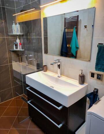 Фото номера Апартаменты с 2 спальнями Апартаменты Modern and fully equipped apartment г. Вентспилс 25