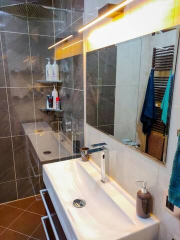 Фото номера Апартаменты с 2 спальнями Апартаменты Modern and fully equipped apartment г. Вентспилс 26