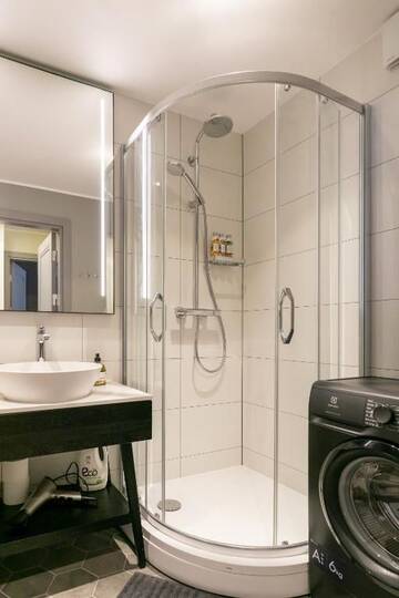 Фото номера Апартаменты с балконом Апартаменты Brand New, Family-friendly with a great location - Moon Apartment г. Вентспилс 77