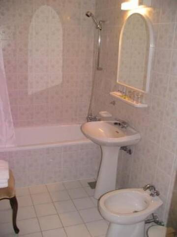 Фото номера Одноместный номер Отель Hotel Vilnis г. Вентспилс 9